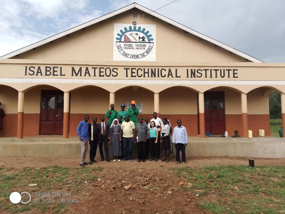 Front view Isabel Mateos Technical Institute